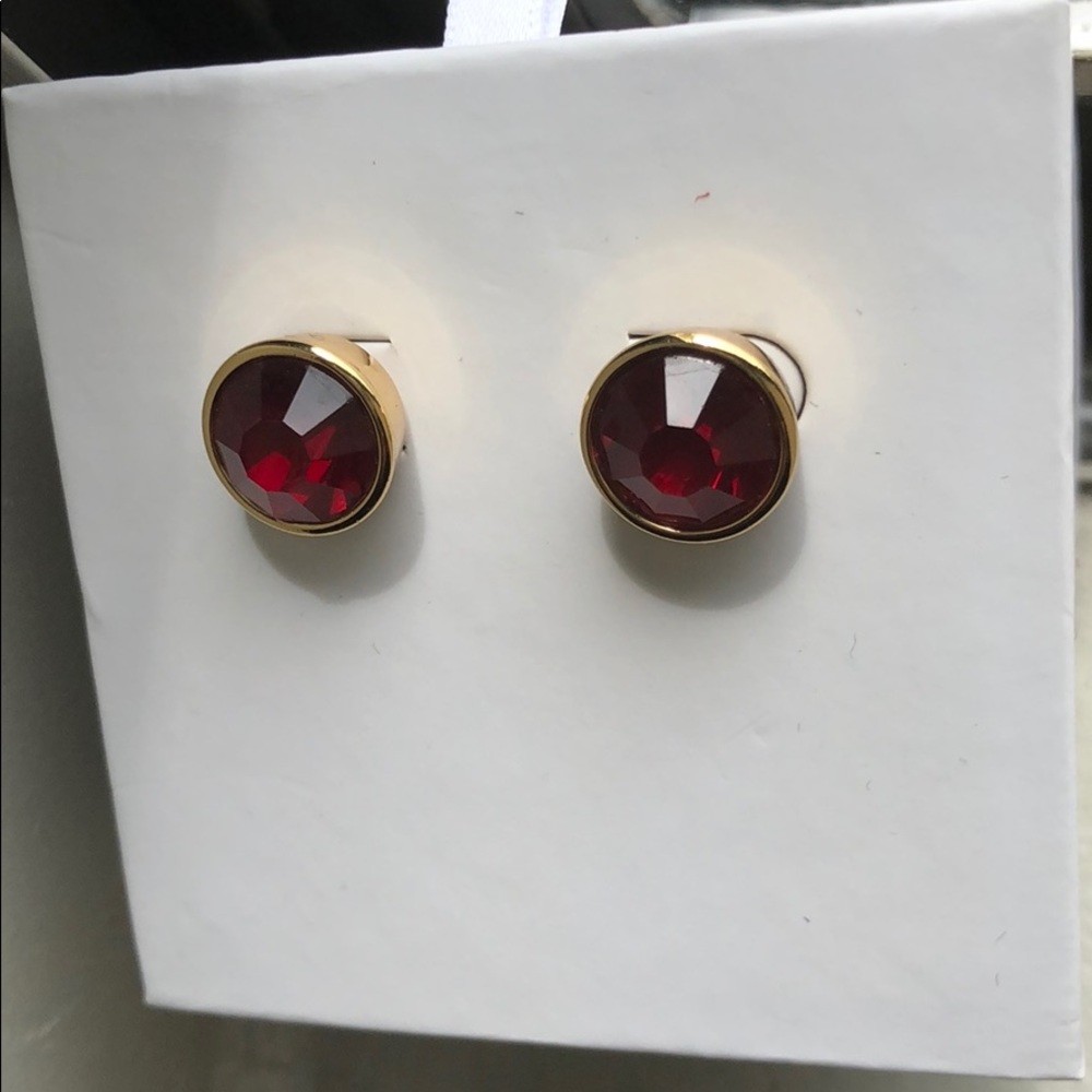Kate Spade gumdrop bezel red studs Box & NEW - Picture 3 of 5